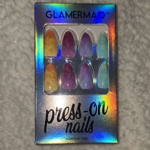 Glamermaid 24 Peices Pastel Smokey Tie Dye Design Press-On Nail Kit